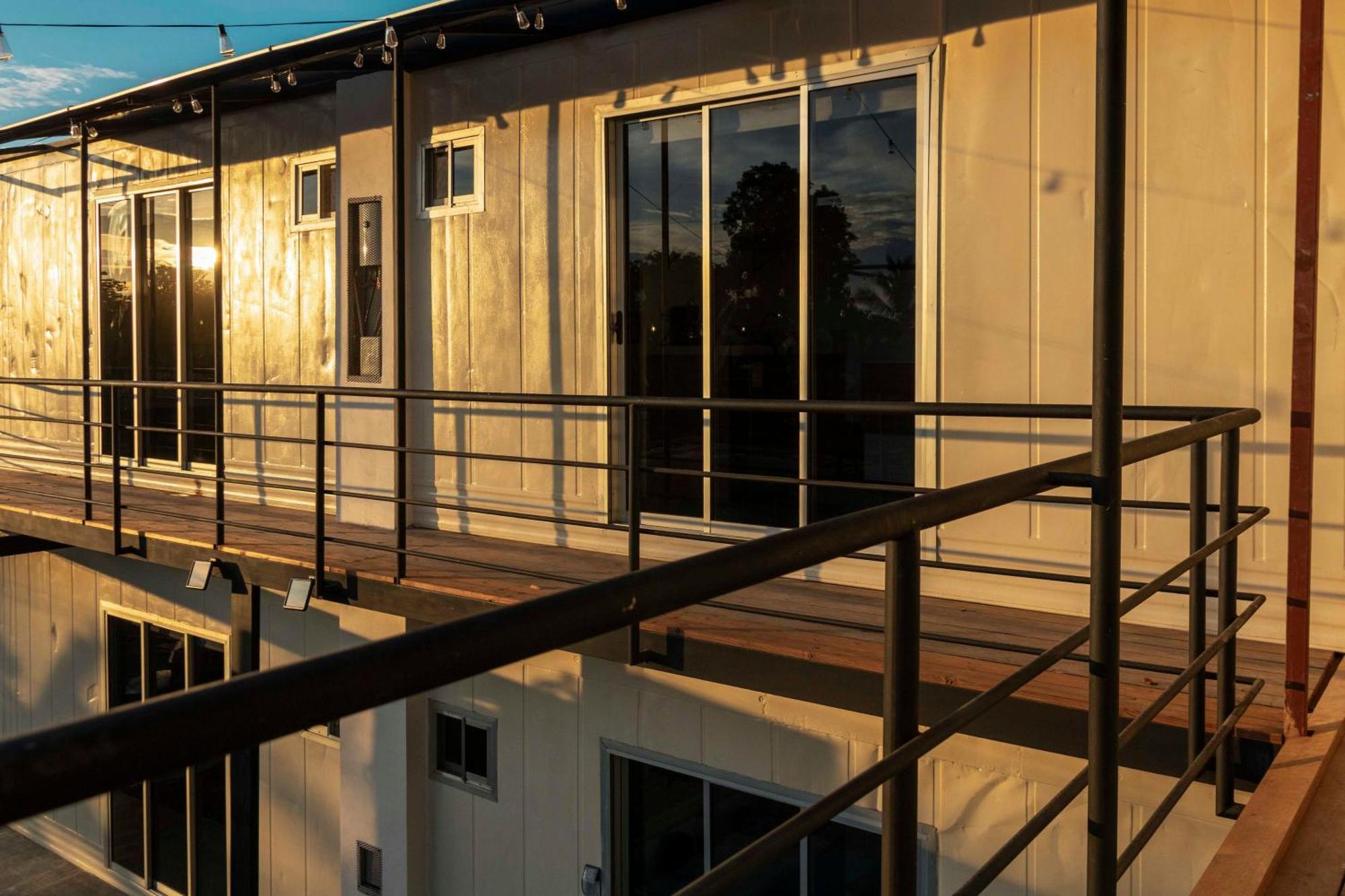 Emi'S Place Container Living Uvita Ngoại thất bức ảnh